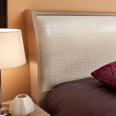 Спальня Сорренто, Кураж